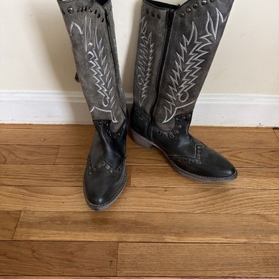 Cheryl Crow Women's Boots 7 1/2. Studded & Embroidered Black Leather Boots S