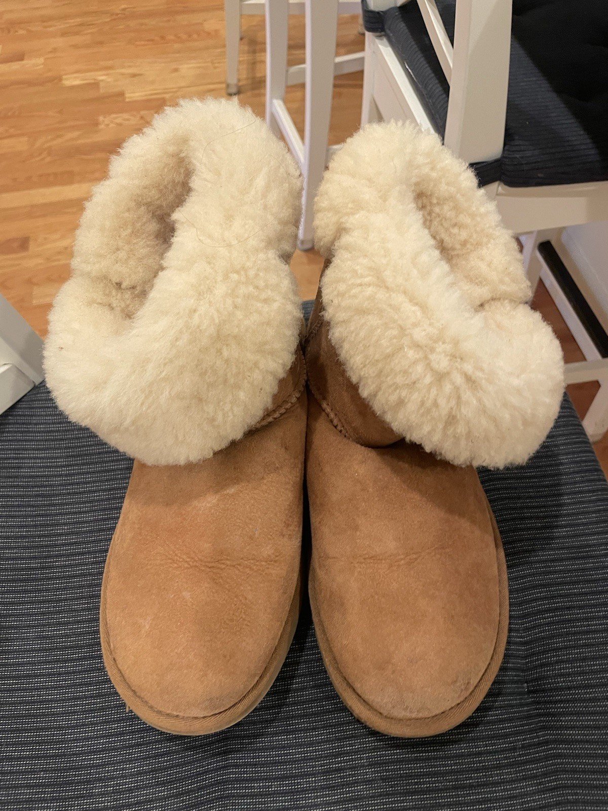 UGG Bailey Button Charm Boots Chestnut Sheepskin … - image 16
