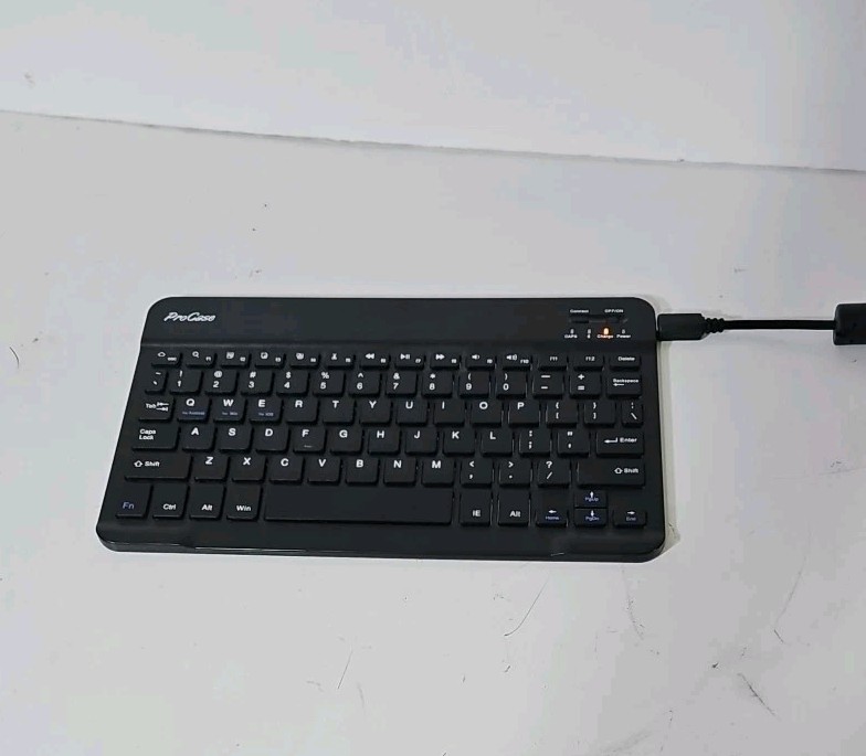 Procase Bluetooth Keyboard With Charging Cable. Tested.