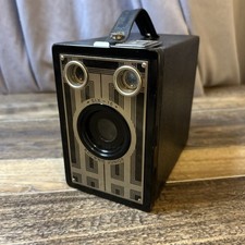 Vintage Kodak Six-16 Brownie Junior Box Camera-Art Deco Design 1930s UNTESTED