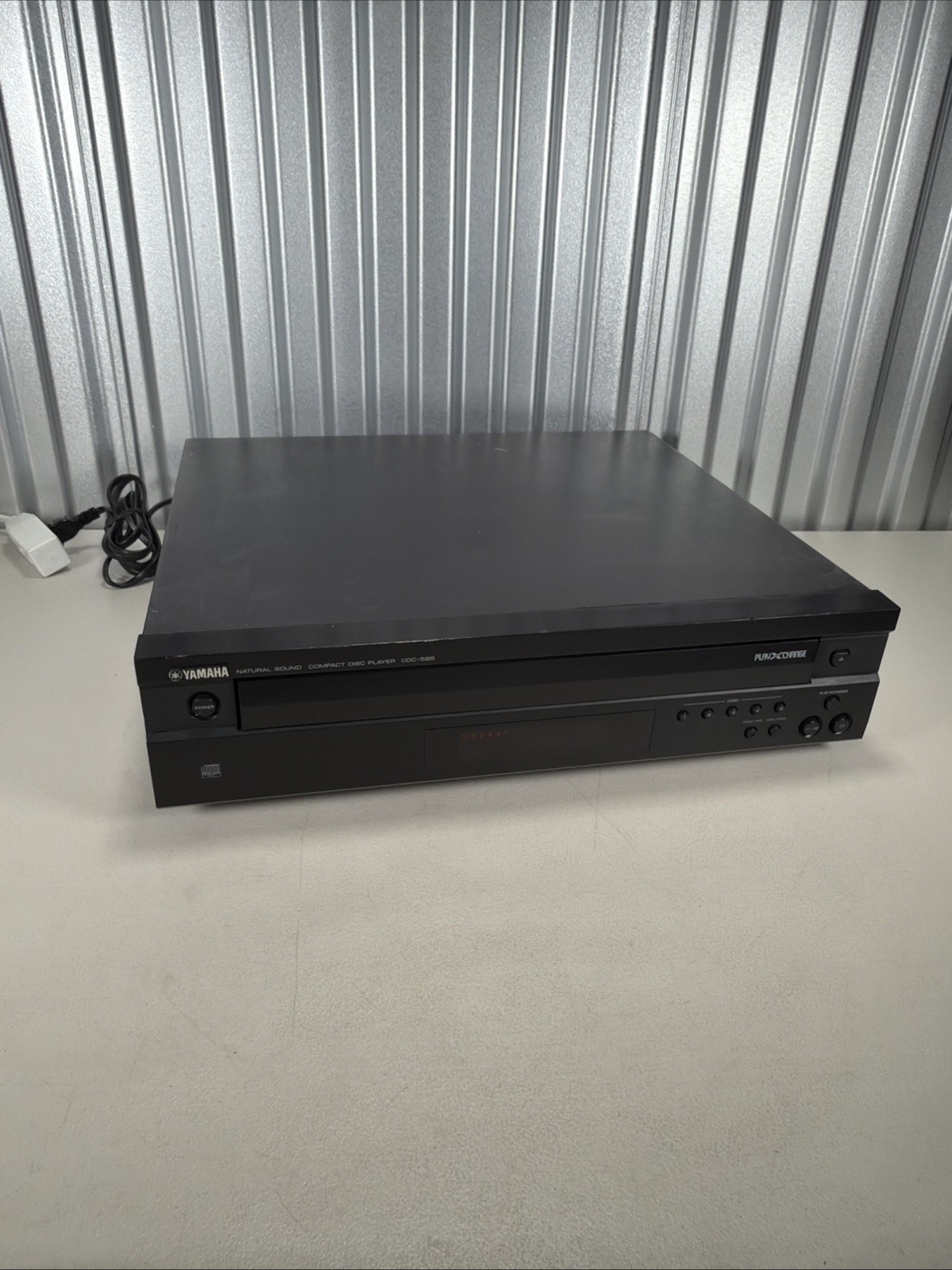 Yamaha CDC-585 5-Disc Carousel CD Player Changer No Remote -