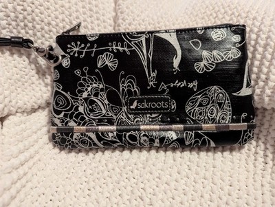 Sak roots, artist circle, paisley print, black silver, coated canvas zip closure