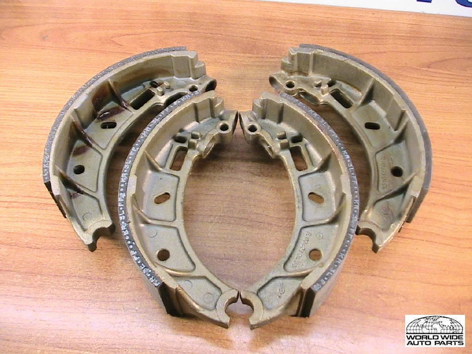 Задние тормозные колодки алюминиевые Mercedes Benz 190C 190D 220b Sb SEb 1961-1962 - Изображение 3 из 4