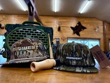 Richardson 256P Grandpa  ADVANTAGE / BOTTOMLAND Camo Hunting Hat Midwest Archery