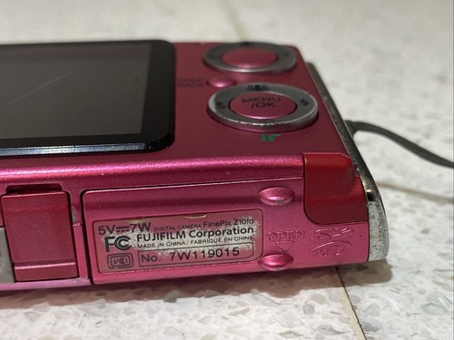 Fujifilm Finepix Z10 fd Pink 7.2MP CCD Sensor 3x Optical Ultra Compact Digicam - Picture 11 of 11