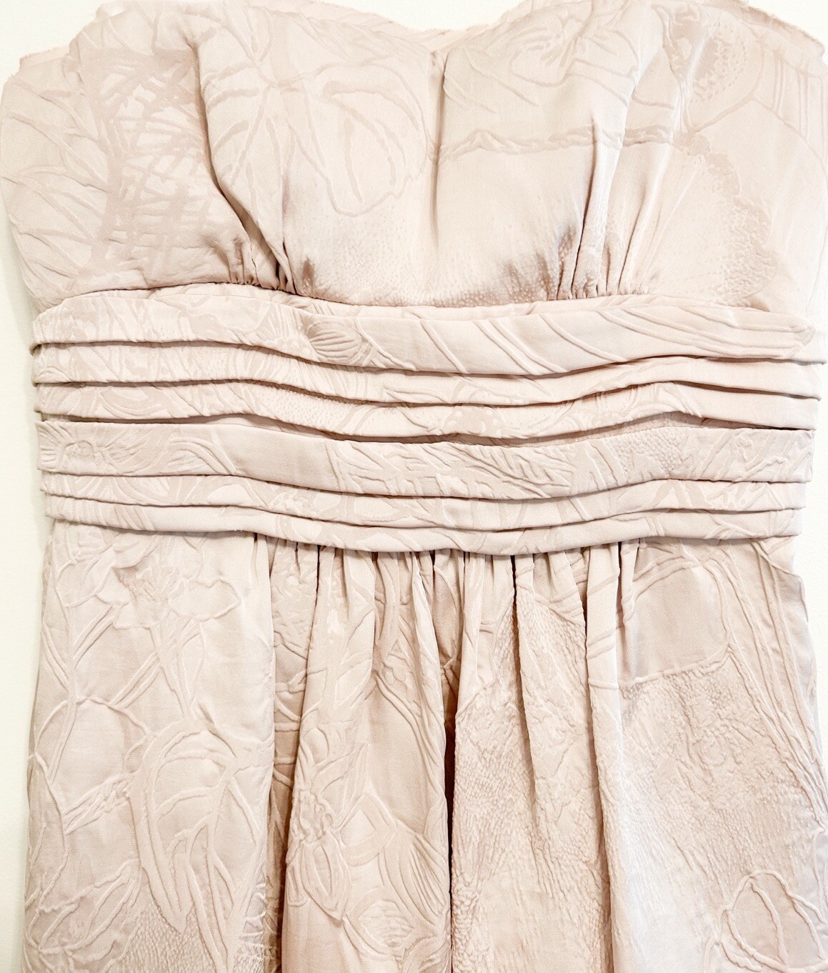 BCBG MAXAZRIA TIERED PATTERNED SILK STRAPLESS DRE… - image 8