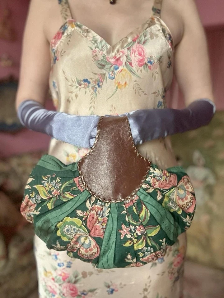 Bolso de mano vintage floral verde años 40 con ribete de cuero Foto 4 de 4