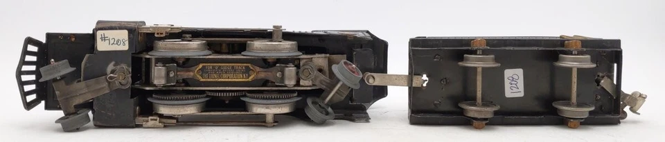 Lionel 259E Vintage O Prewar 2-4-2 Streamlined Steam Locomotive & Tender - Image 3 of 4