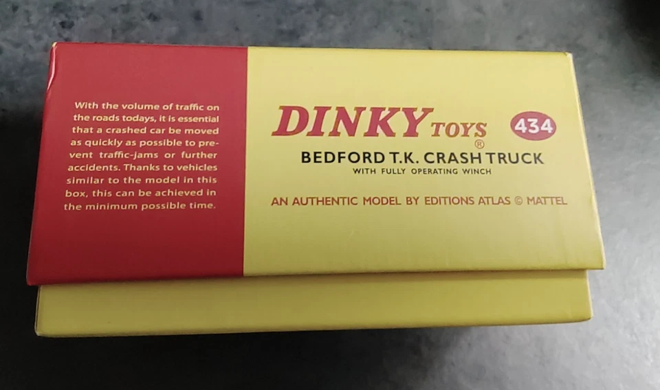 DINKY TOYS 434 BEDFORD T.K. Camión de choque blanco 2016 en caja Foto 3 de 4