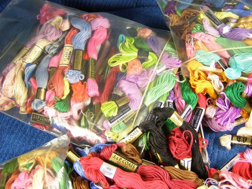 493 Skeins Assorted Embroidery Thread - Clark's, J.+P. Coats. Coats & Clark's - Picture 2 of 6