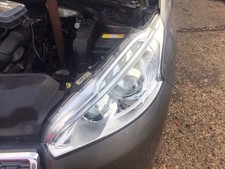 PEUGEOT 208 PASSENGER'S SIDE N/S HEADLIGHT 9802221580 2012-2015