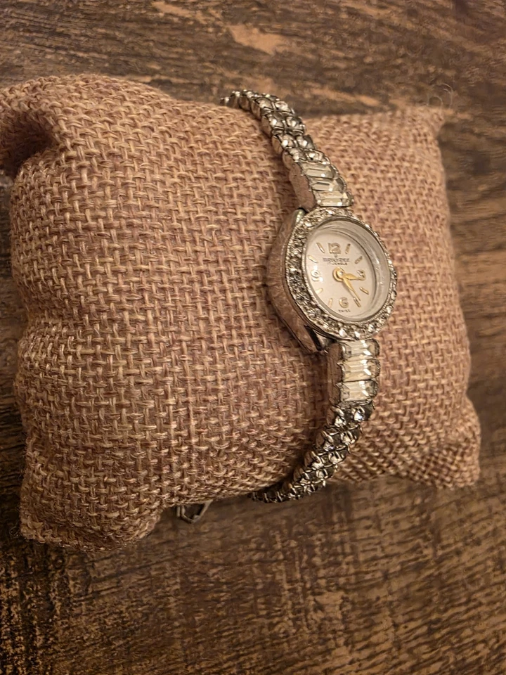 Reloj Vintage Burdeos Genève Damas - Suizo 17 Joyas Mecánico - Funciona Bien Foto 3 de 4