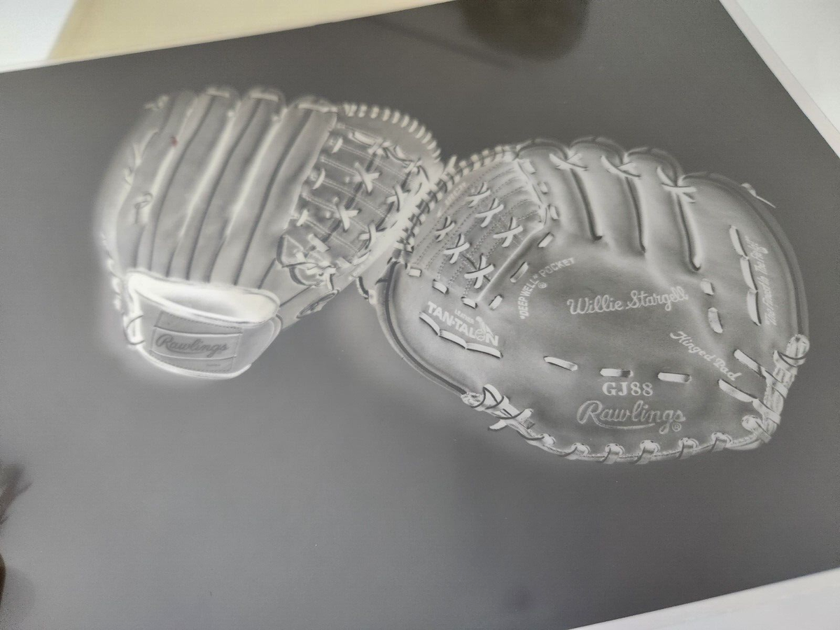 Willie Stargell Rawlings Baseball GJ88 Glove Vtg 1970s Photograph