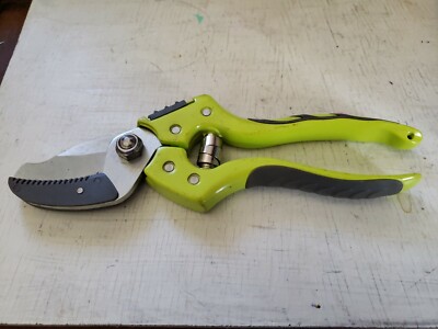 Green Unbranded Spring Loaded  Garden Snips-8'' Long-Gray rubber Grips-NO KNICKS-