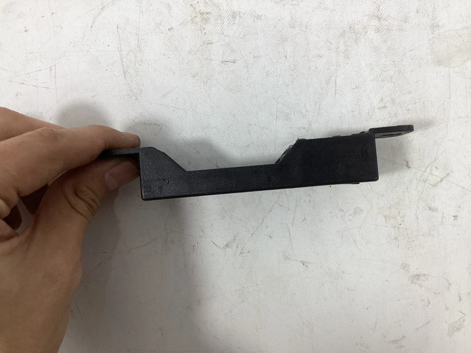 Antena de entrada sin llave Mercedes-Benz CLA250 2013-2020 A2059053005 OEM. Foto 4 de 4