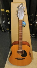 Breedlove AD200/SM NOS