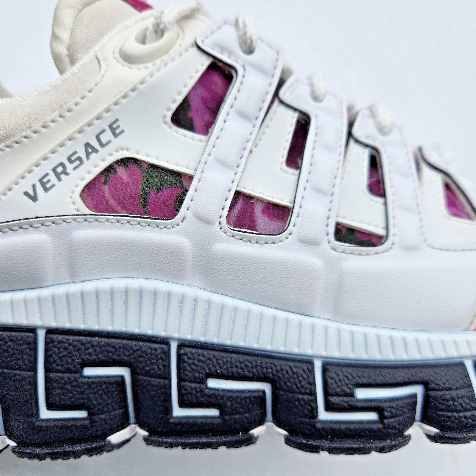 Versace Trigreca Women's White Pale Pink Leather Sneakers EU37.5 US7.5 thumbnail 13