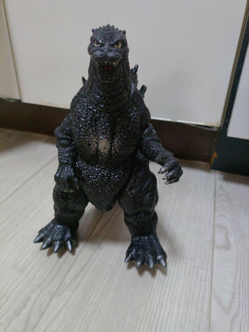 1993年　東宝ゴジラ　動くゴジラ　フィギュア 　BANDAI　GODZILLA Amazon.co.jp: エクスプラス GARAGE TOY 東宝30cmシリーズ