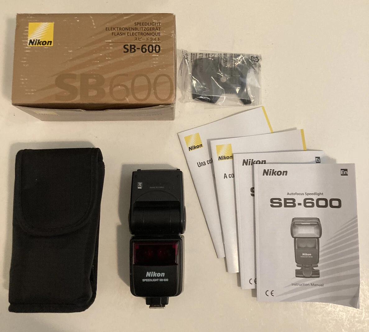 NIKON SB-600 Speedlight Flash - Not Working - Parts & Repair Only.