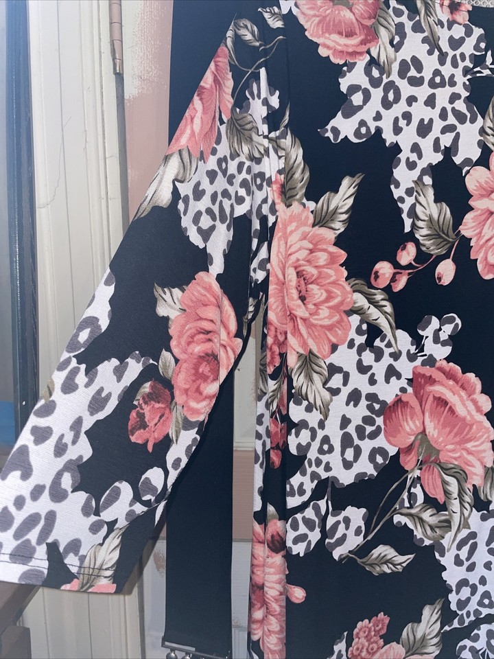 Blouse Honeyme Curvy XL - Manches Flaires, Motif Floral Multicolore, Occasion Très Bon état