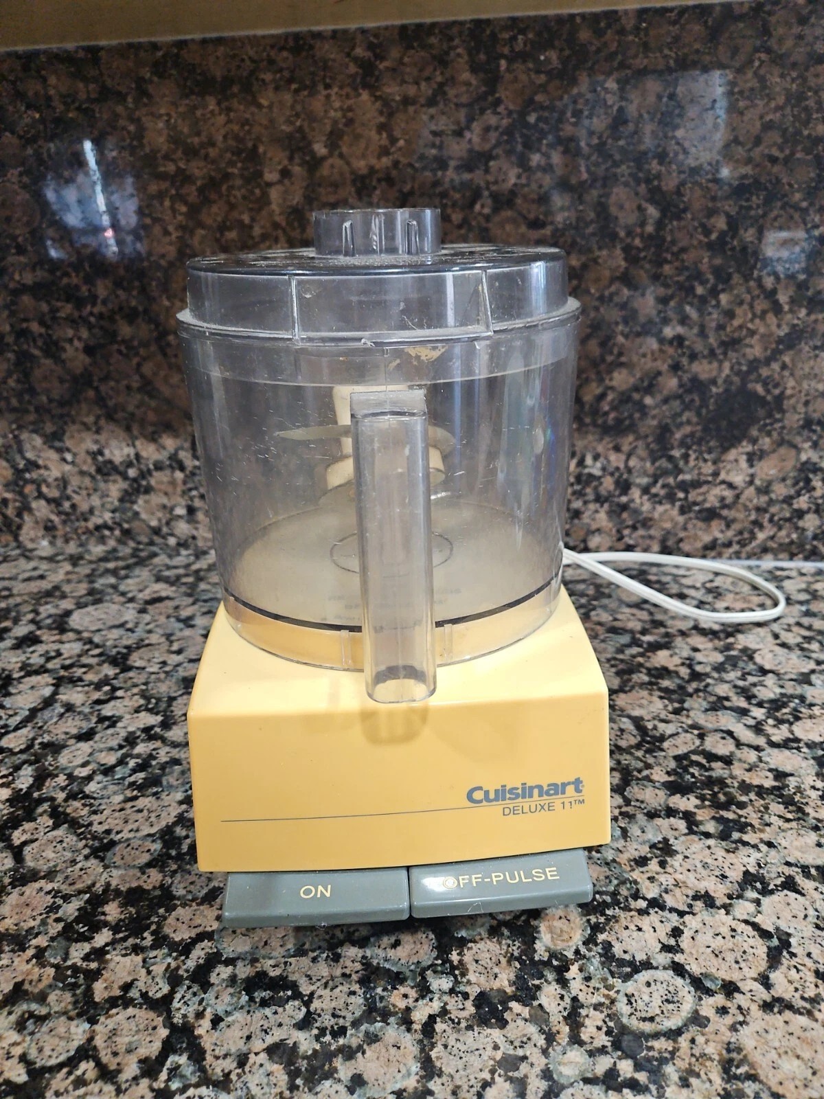 CUISINART Deluxe 11 Cup Food Processor DFP-11 TX Bowl & Cover Are Broken
Opens in a new window or ta