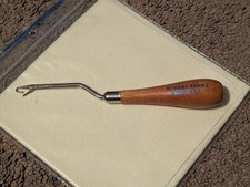 Vintage Bernat Yarns Latch Hook Rug Wood Handle 6.5" Tool, Made in USA