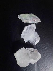 3 PIECE AAA CLEAR QUARTZ CLUSTER SET