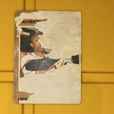 Topps Hank Aaron #394 Braves National League Outfield Baseball Card