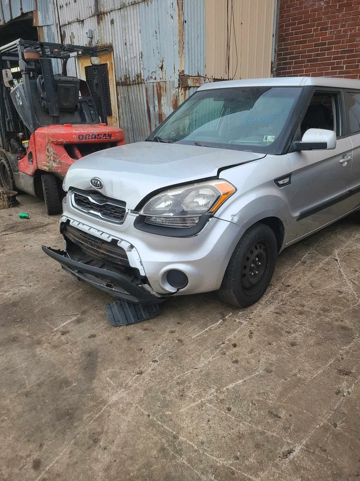 12 13 KIA SOUL REAR AXLE LOADED Beam Axle 1.6L OEM Foto 4 de 4
