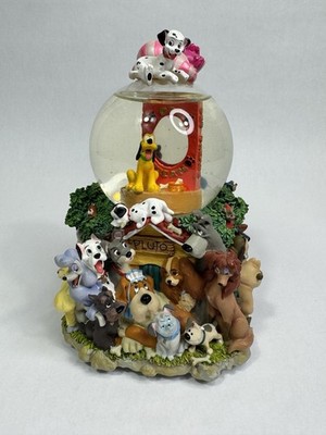 Disney Pluto & Friends Musical Snow Globe Best of Friends Water Globe No Box
