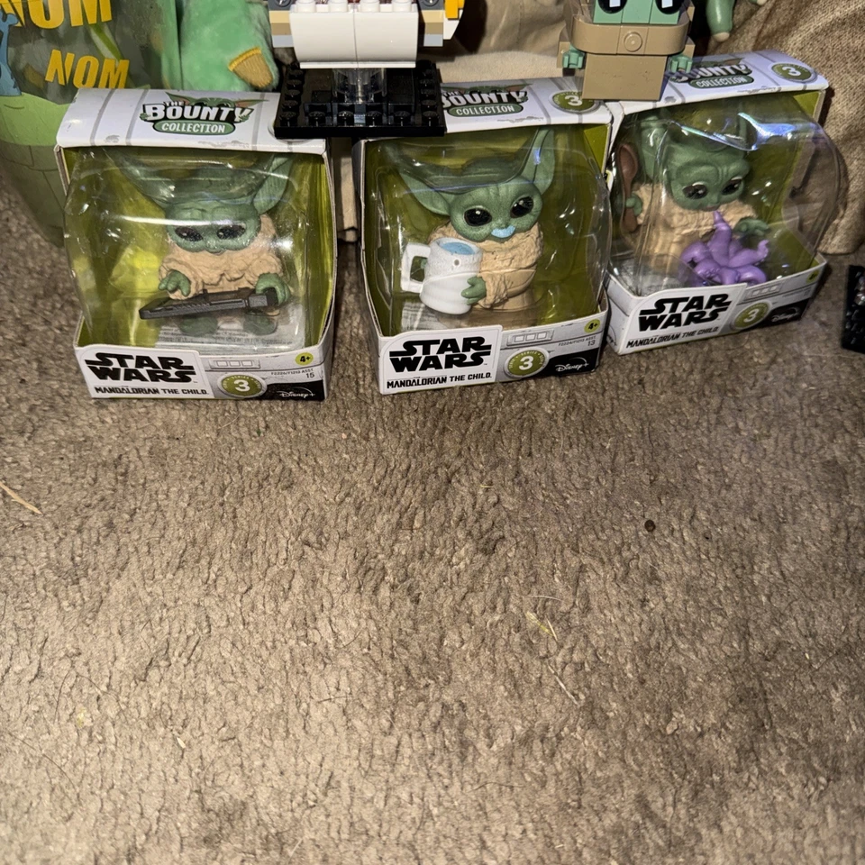 Lote Baby Yoda - Lote de Mercancías Mandalorianas Star Wars Foto 2 de 4