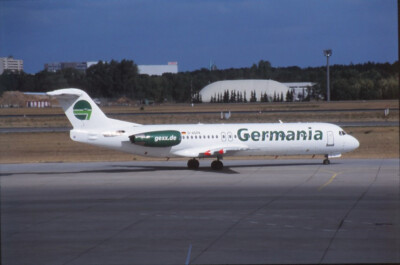 Dia D-AGPA Fokker 100 Germania Flugzeug 35mm ungerahmt O7-3-1