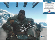 WINSTON DUKE SIGNED AUTHENTIC 'BLACK PANTHER' M'BAKU 8x10 PHOTO BECKETT COA BAS