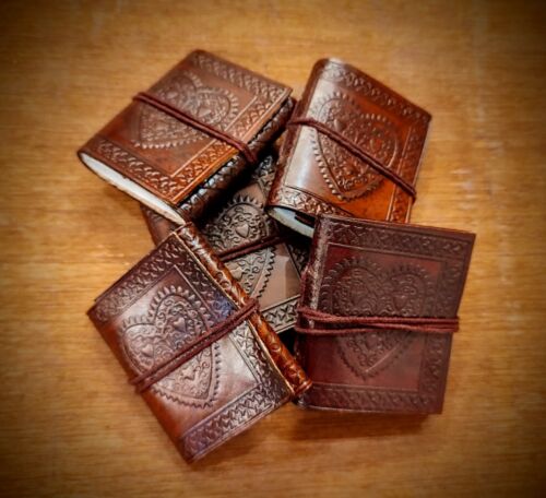 Handmade Pack of 3 Mini Heart Embossed Tiny Vintage Scrapbook Leather Journals - Picture 1 of 5