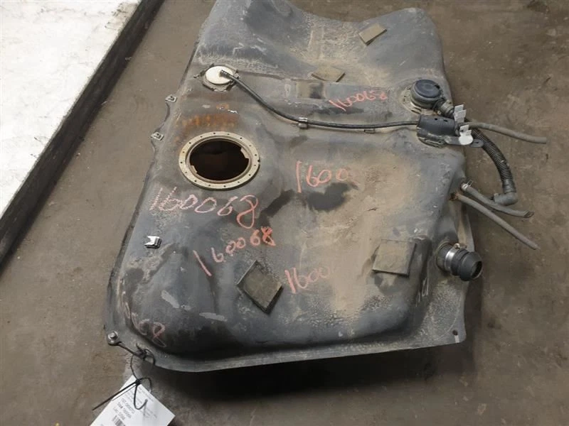 00-03 TOYOTA SOLARA SE 3.0L 6CYL GAS FUEL TANK ASSEMBLY  - Image 2 of 4