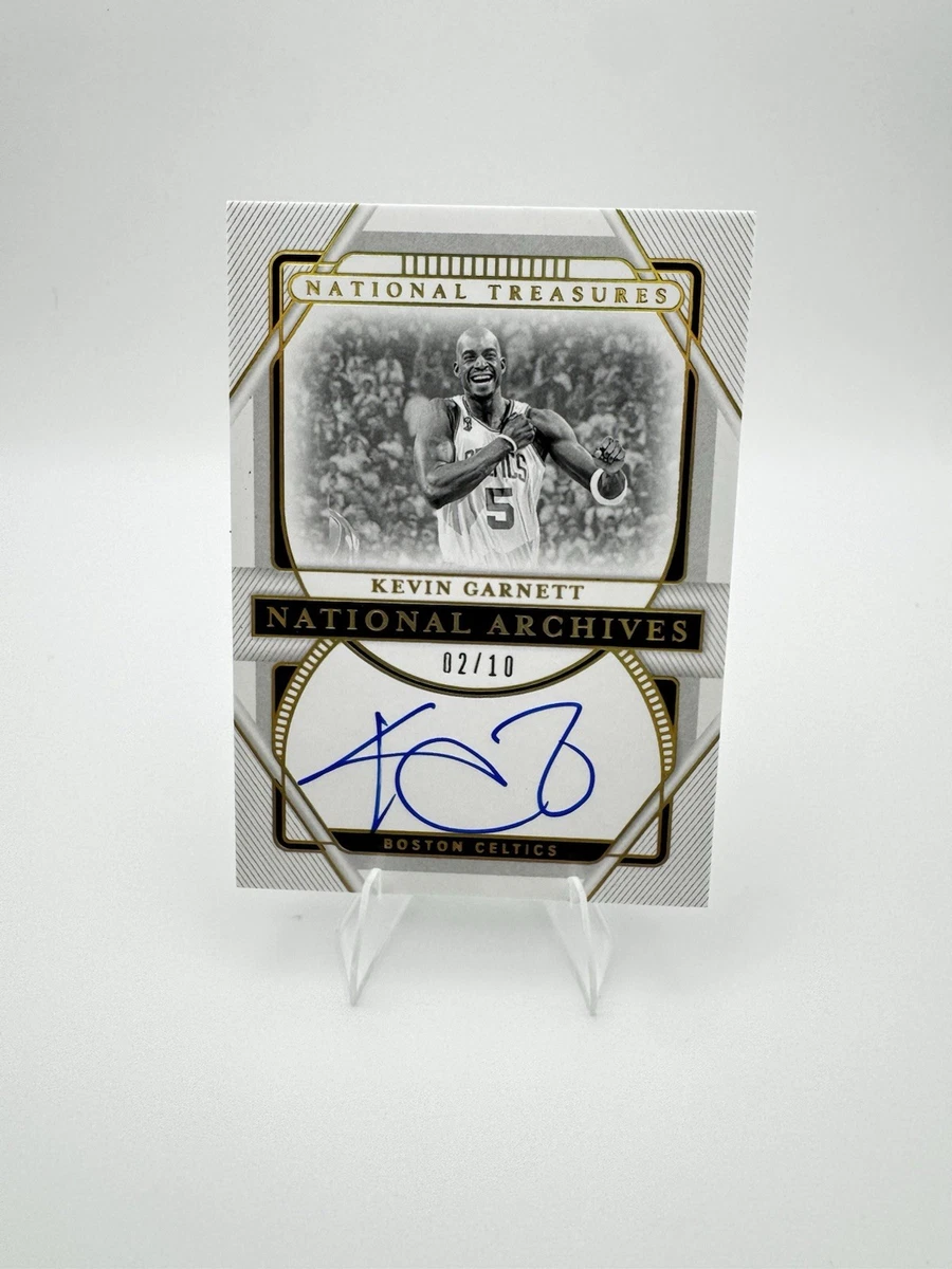 Kevin Garnett Basketball Original Autographed Sports Trading Cards
