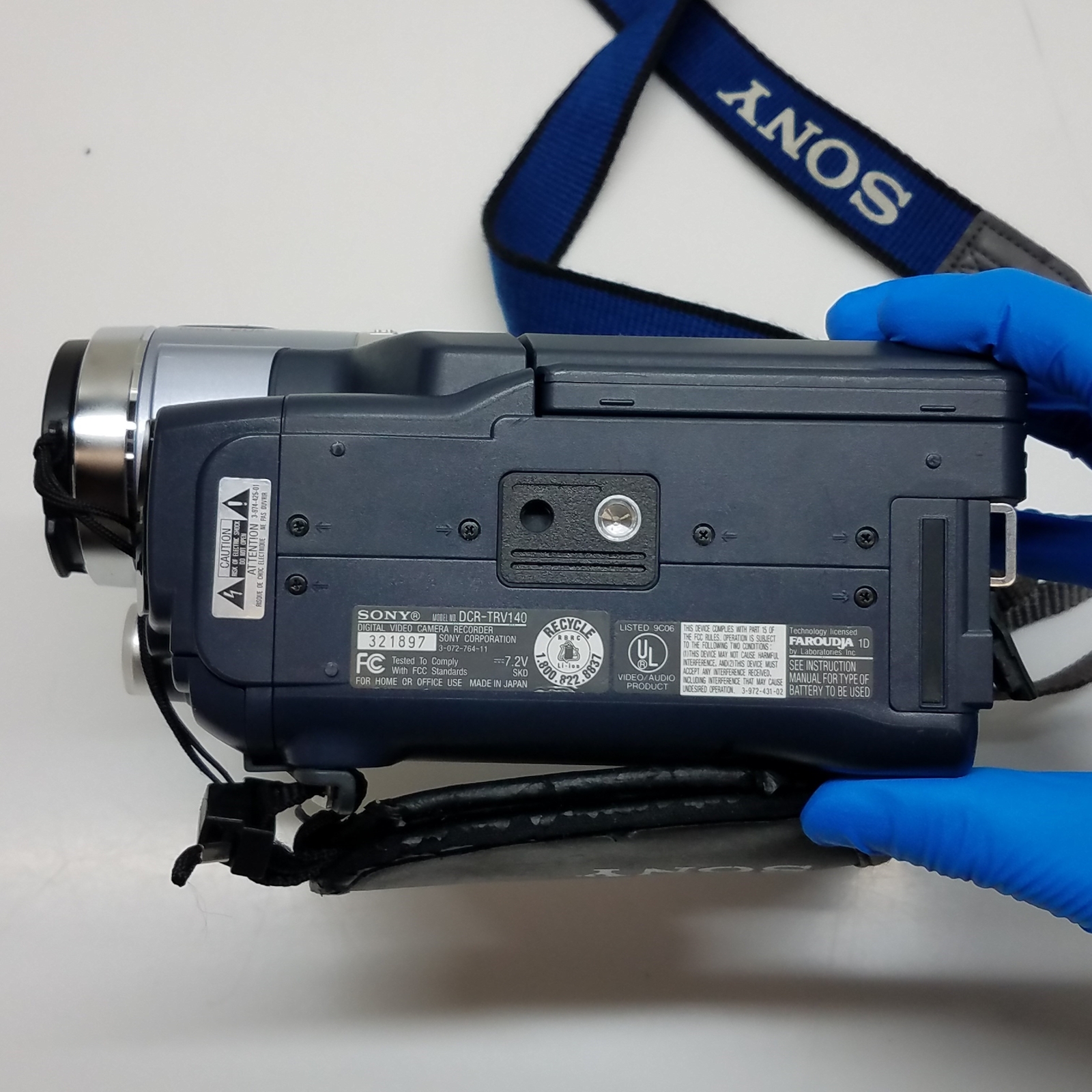 Sony Digital 8 Handycam DCRTRV140 Camcorder Untested for Parts and