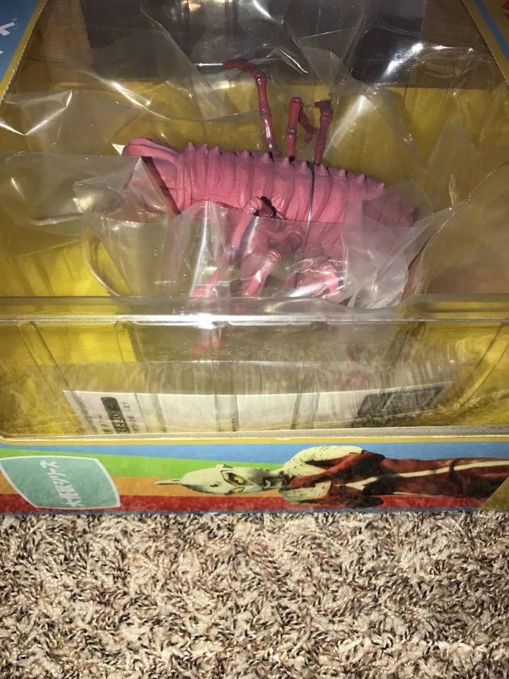 Juguete de garaje X-PLUS serie monstruos grandes Ultraman CCP, Daikaiju Darii Foto 3 de 4