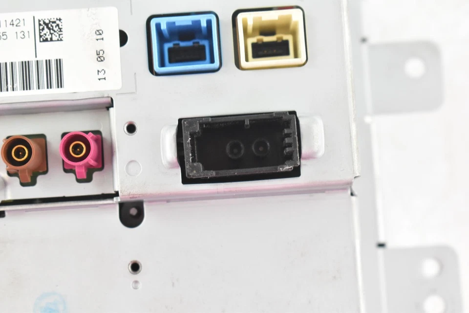 Pantalla de infoentretenimiento central delantera usada se adapta a: Land Rover Range Rover Sport D 2014 Foto 2 de 4