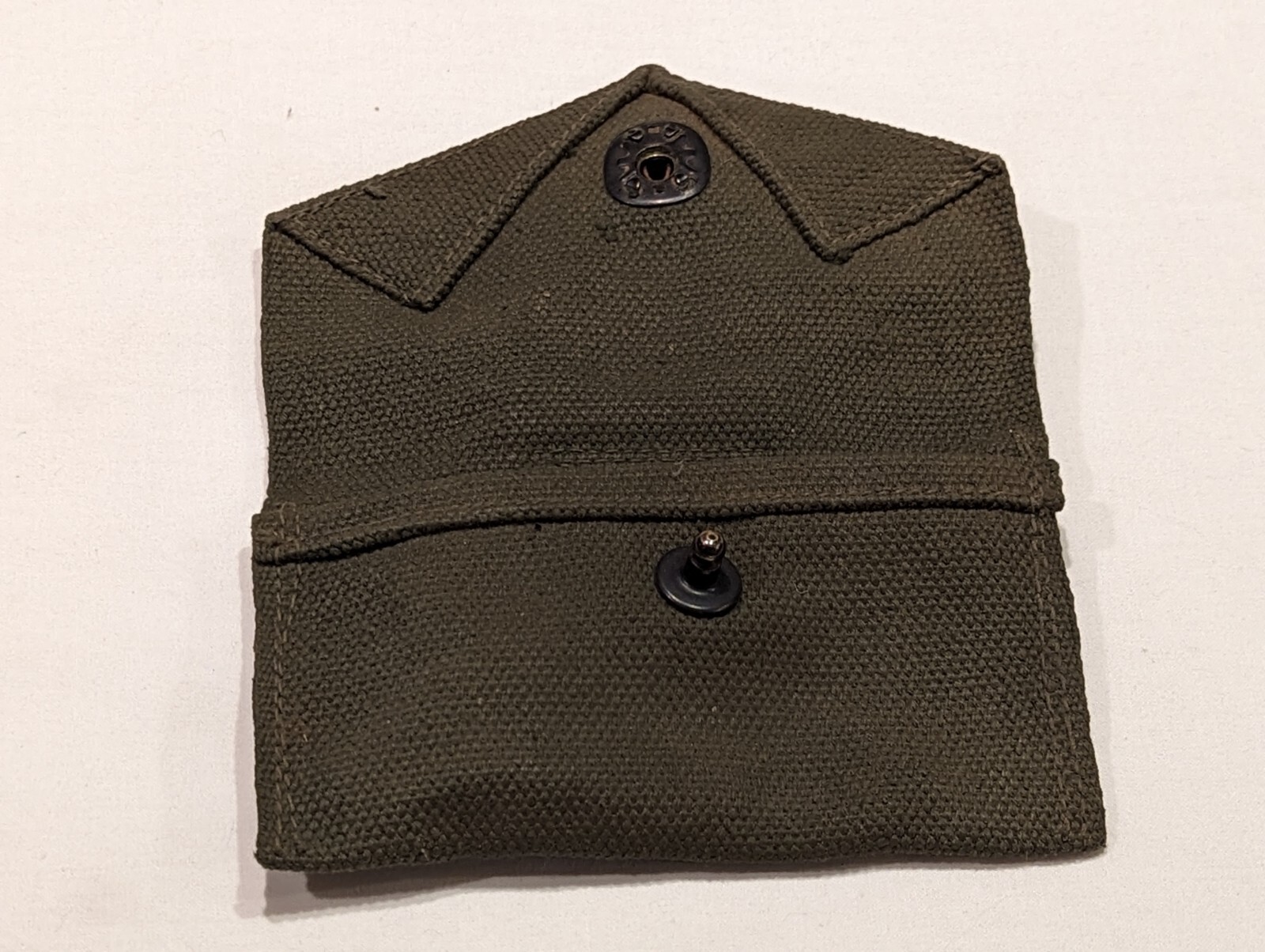 ORIGINAL WWII US ARMY M1942 FIRST AID CARLISLE BANDAGE CARRIER CARRY