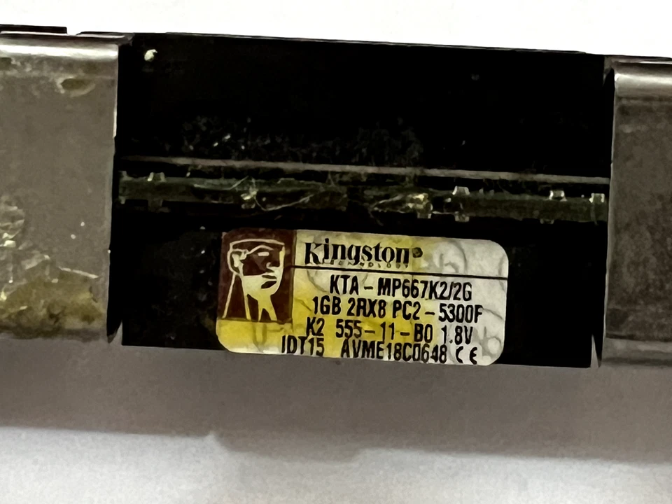 1 GB, Kingston MP667K3/2G 1 GB 2RX8 PC2-5300 F. 2 GB de memoria Foto 4 de 4
