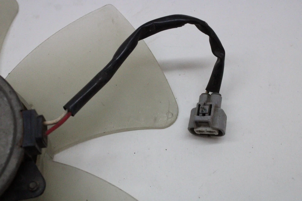 Toyota Sienna 2005 radiador ventilador de refrigeración motor 16363-0A140 OEM 04 05 Foto 3 de 4