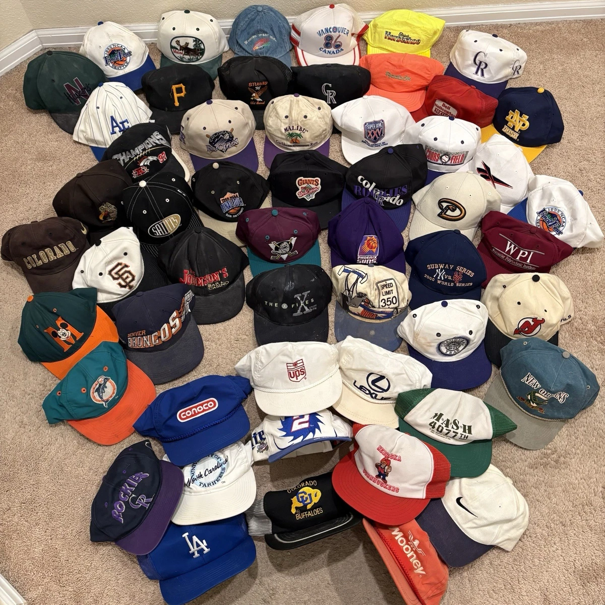 Lot De 8 Casquettes Snapback - Marque New-York - Taille M Réglable - Multicolore à Carreaux - Neuf Avec étiquettes