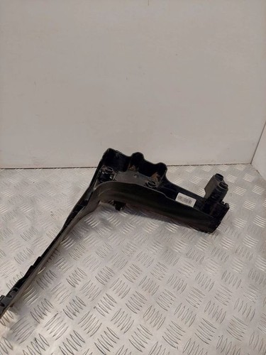 BMW X5 F15 2016 Hinten rechts Halterung Stoßstange Stoßfänger hinten 13960519