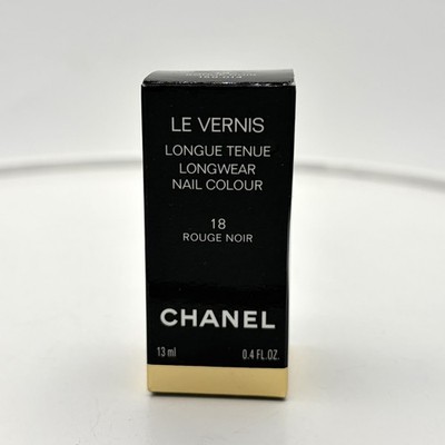 Chanel Le Vernis 18 Rogue Noir Nail Polish