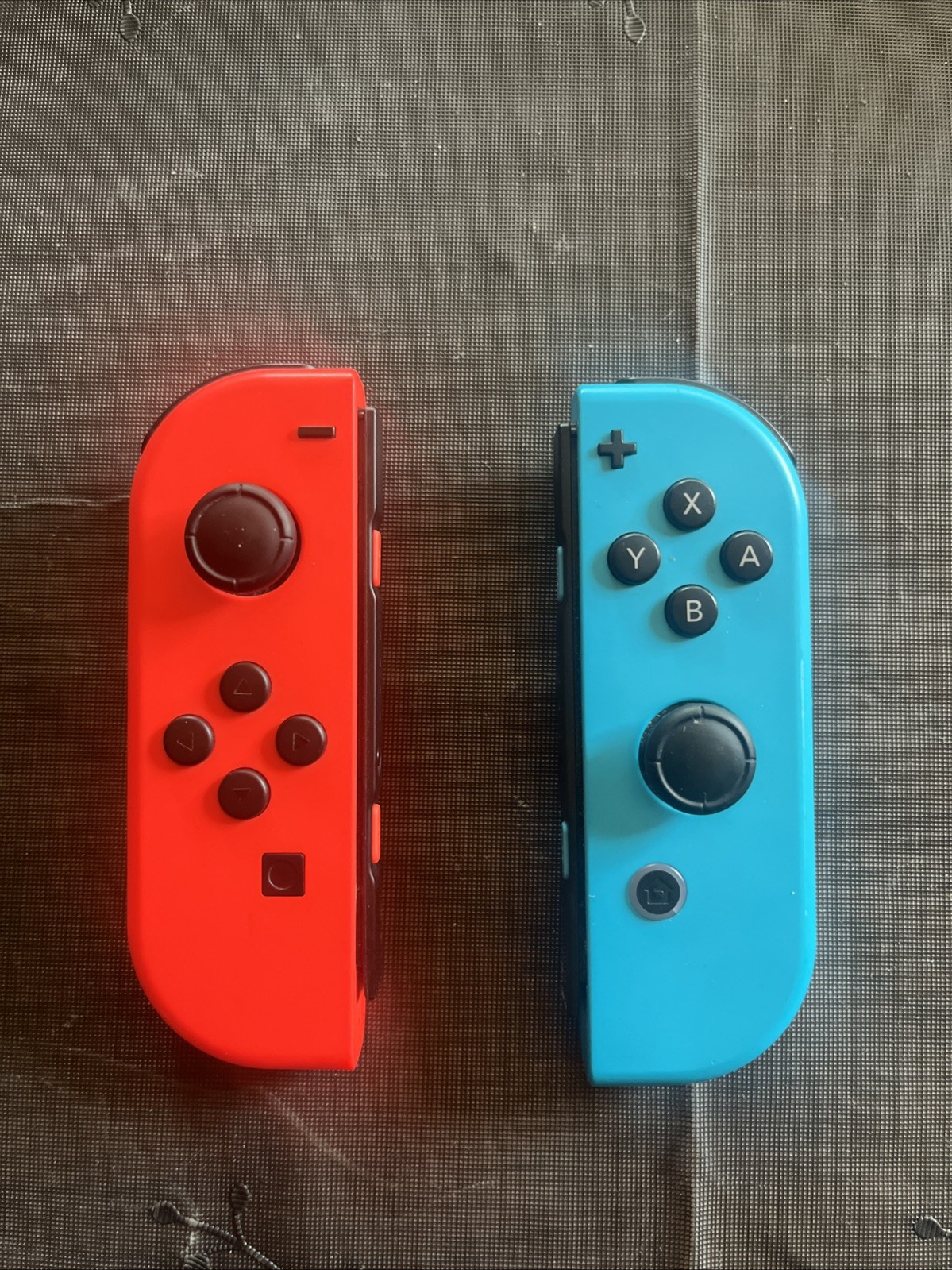 Nintendo Switch Set da 2 Joy-con (Rosso e Blu)