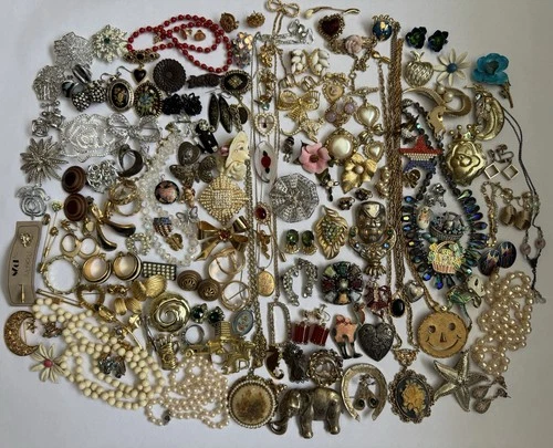 Over 4lbs Vintage Costume Jewelry Wearable Rhinestone, Earrings Etc Some Signed