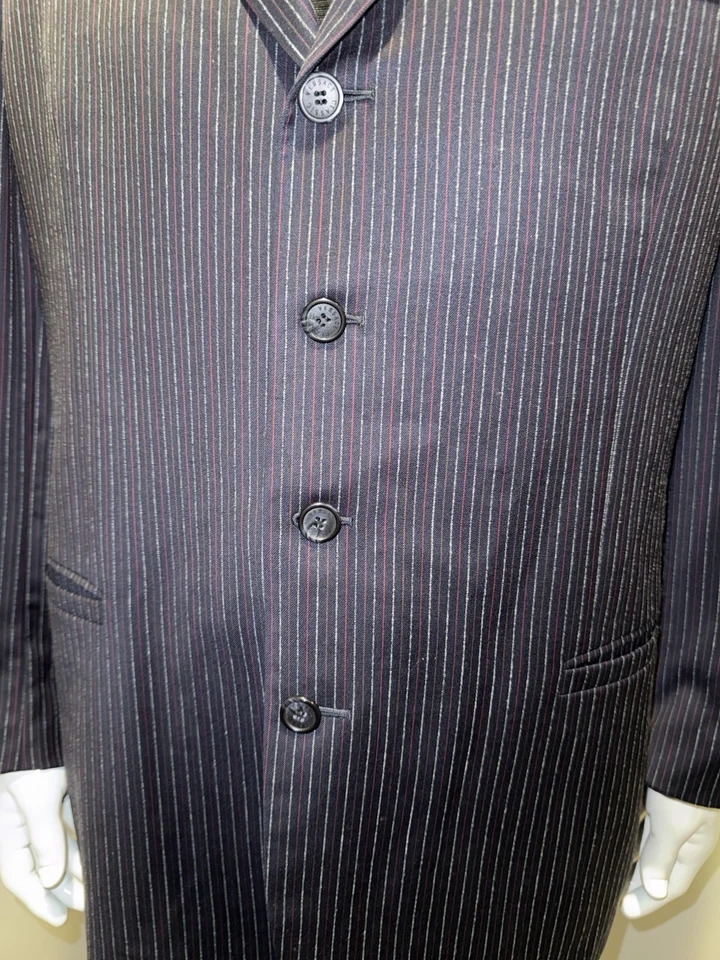 Vintage Gianni VERSACE  Italian 36/50 Classic Luxury 4 Button Black Striped Suit - Image 4 of 4