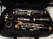 Cecilio MENDINI MCT-40 EBONY WOOD CLARINET Bb With Black Case & Stand & Extras
