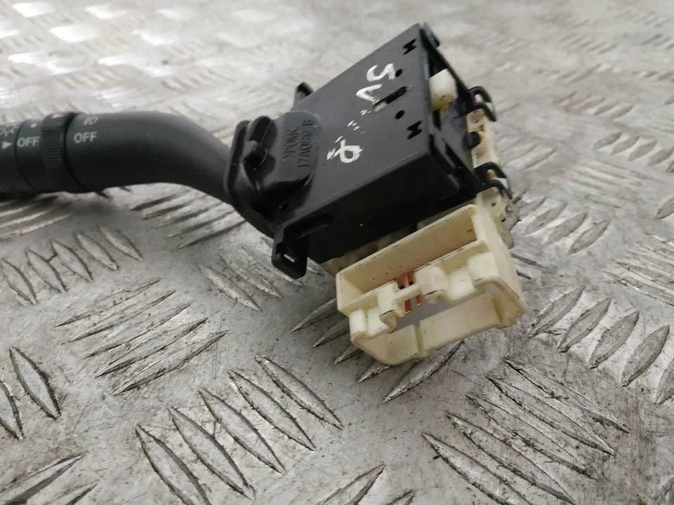 MAZDA 6 Sedán GG 2005 Perilla De Interruptor De Giro 17A089B 17D254 - Imagen 3 de 4